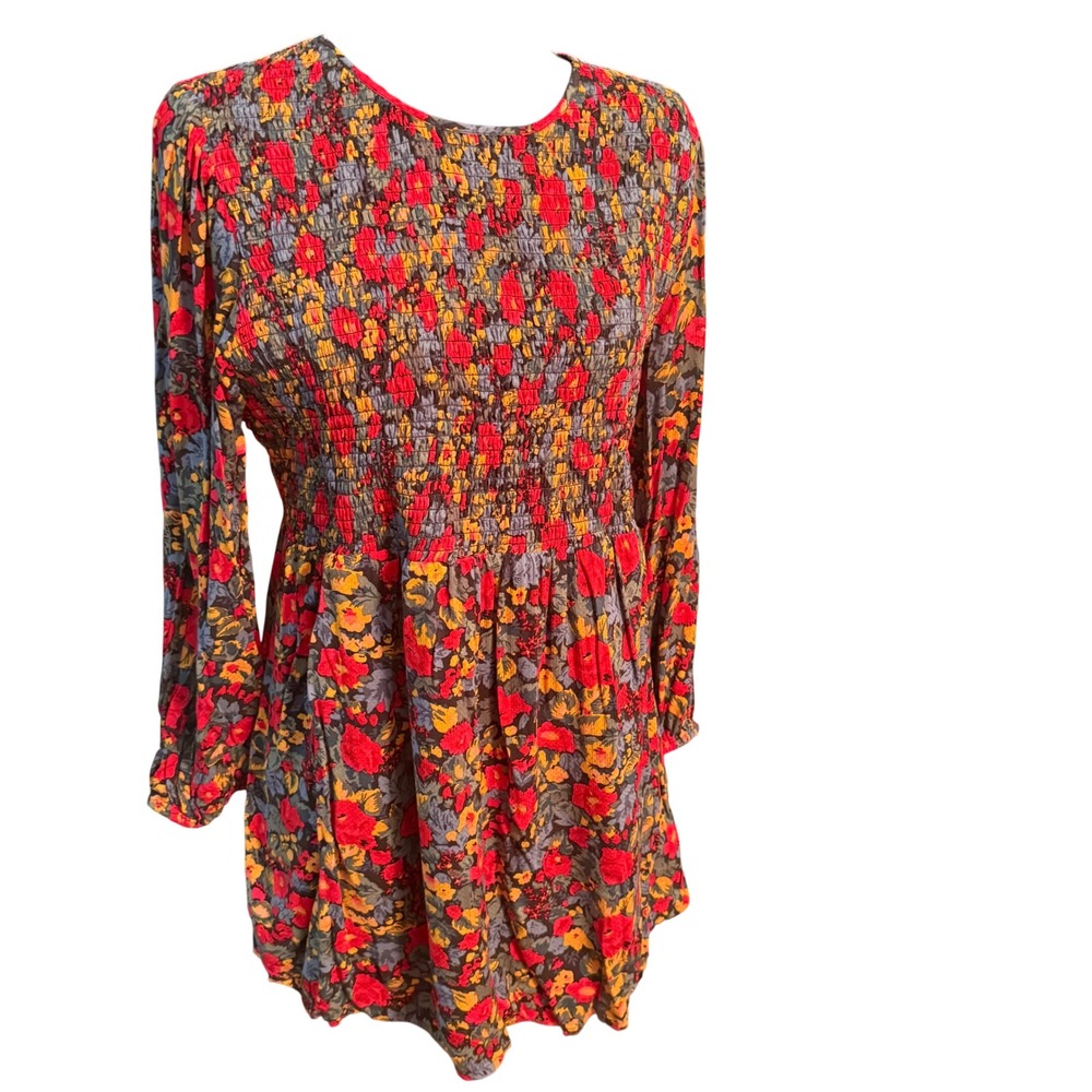 Ingrid & Isabel Smocked Floral Print Long Sleeve Top  Maternity Ladies  Size L